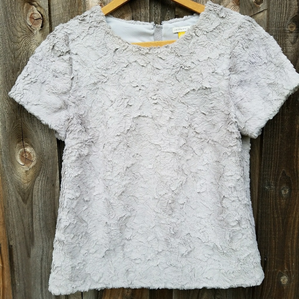 Leifsdottir anthropology faux fur gray top